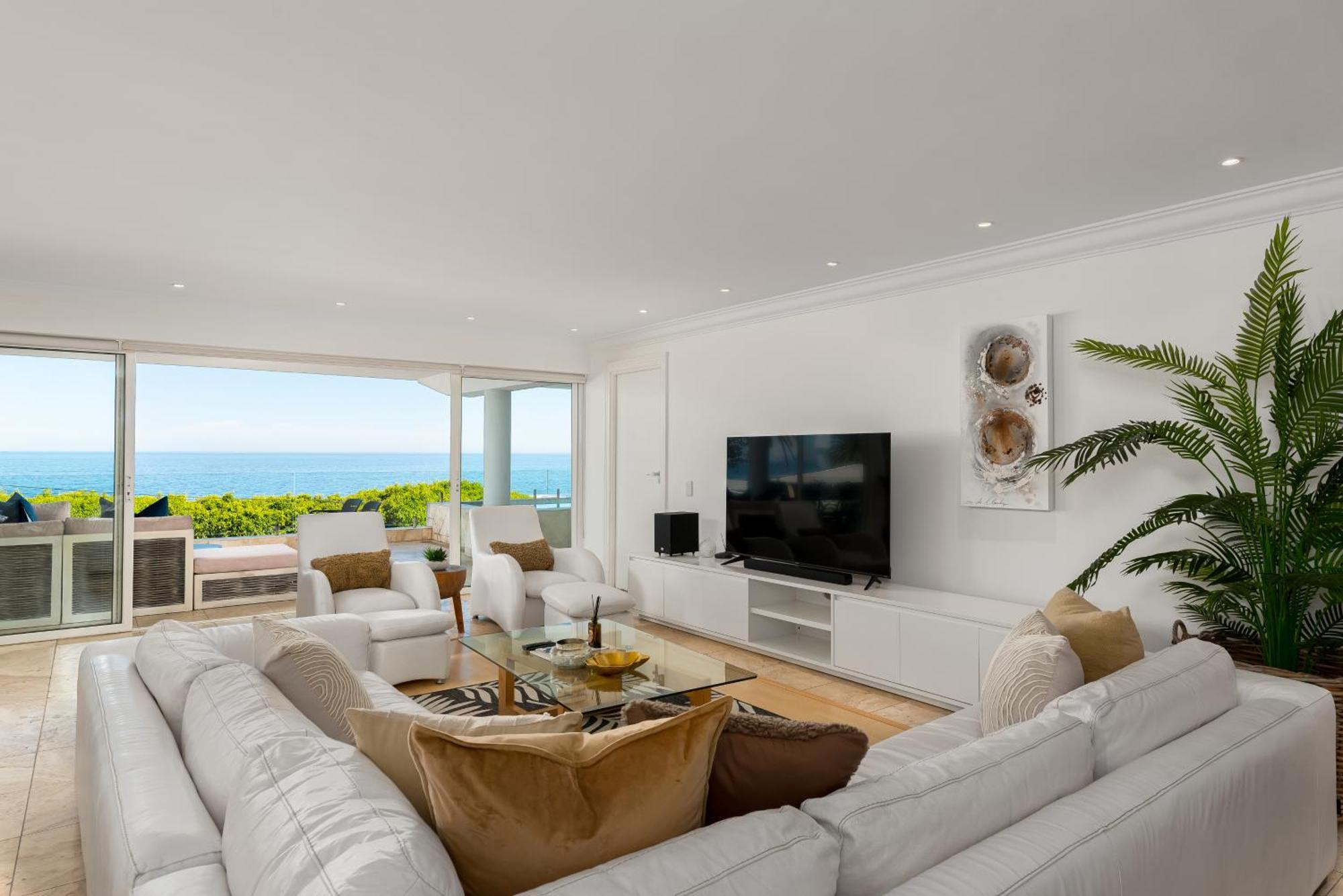 1 Victoria Road Unit 2 * Cape Town