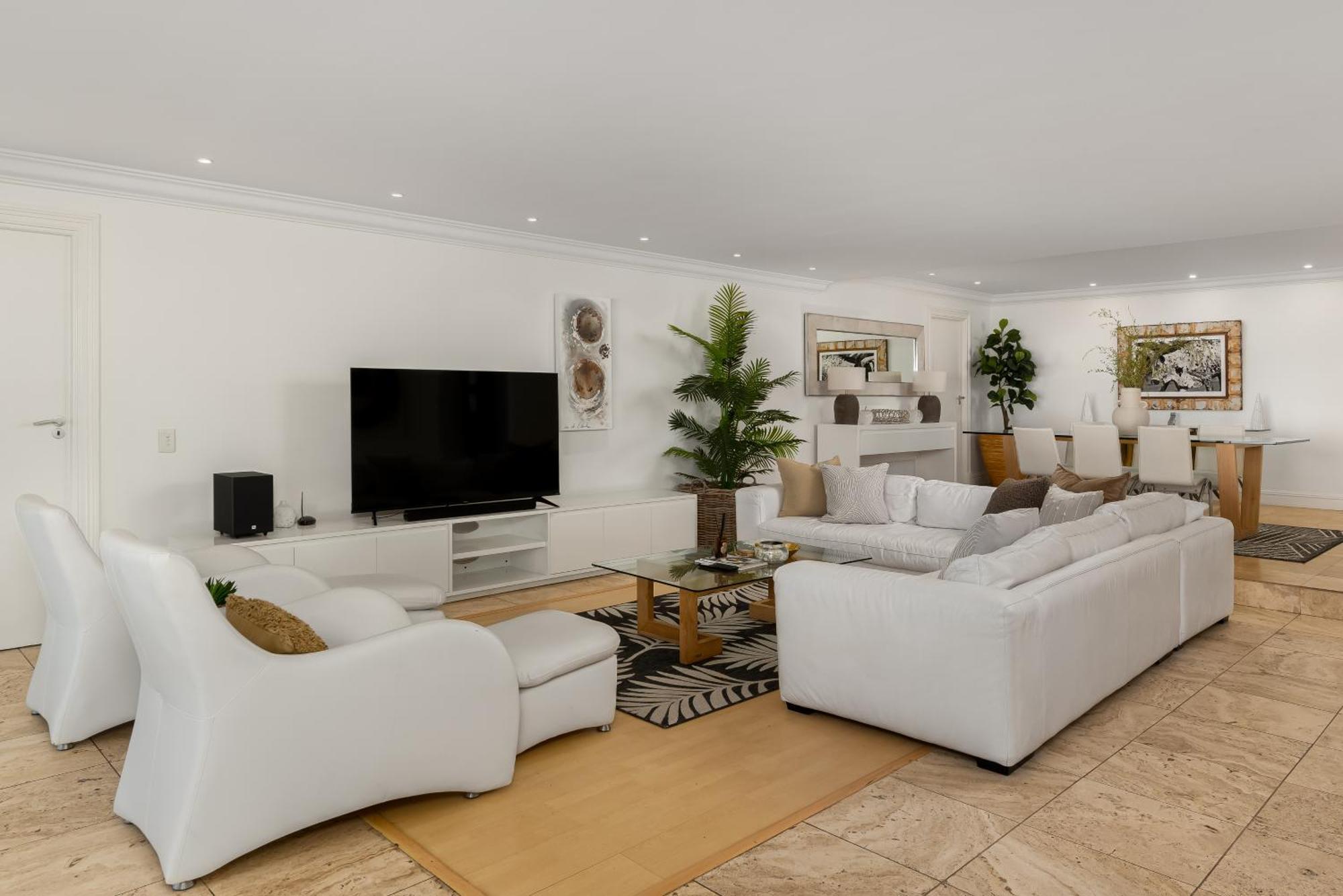 1 Victoria Road Unit 2 *