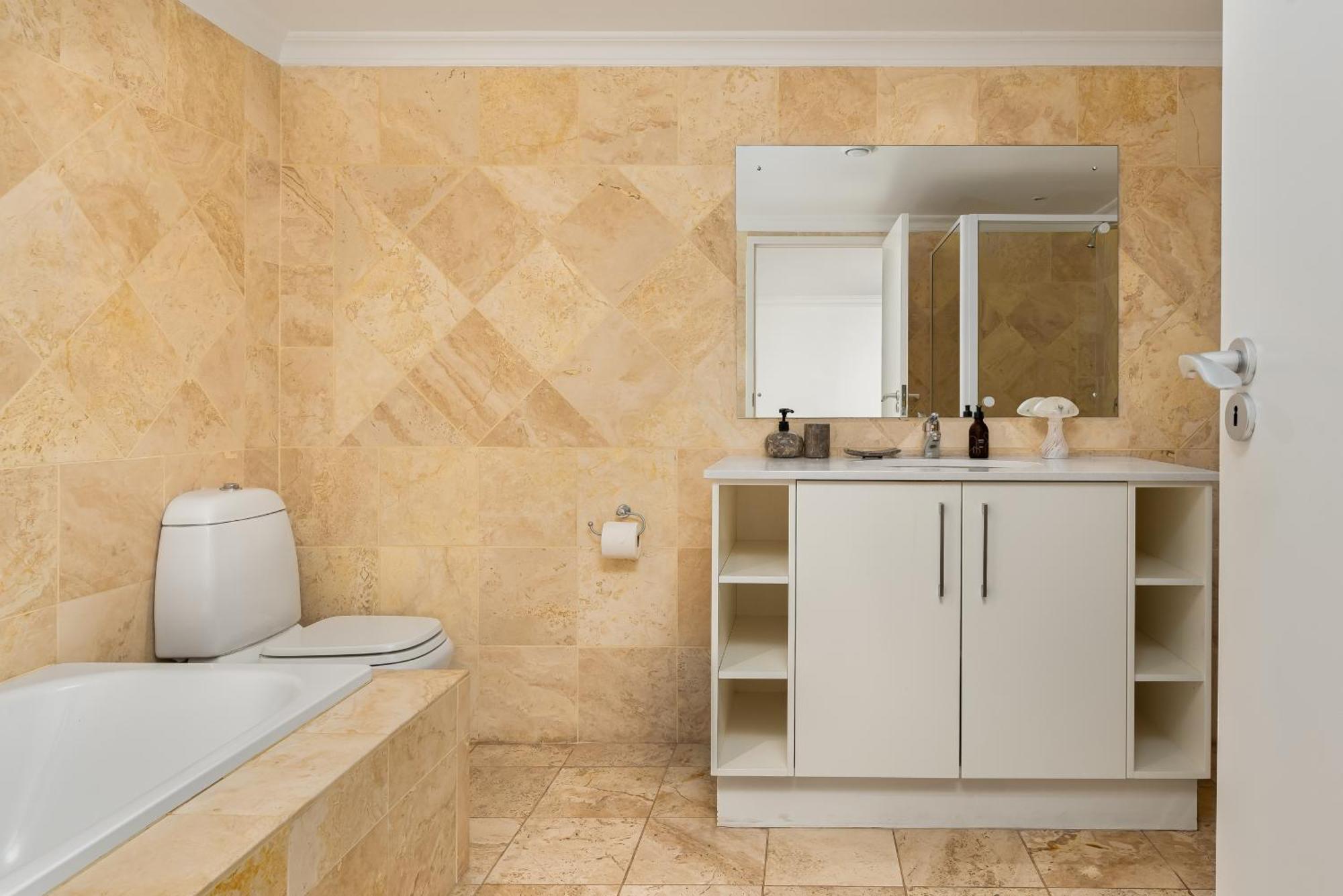 1 Victoria Road Unit 2 Apartment Cape Town