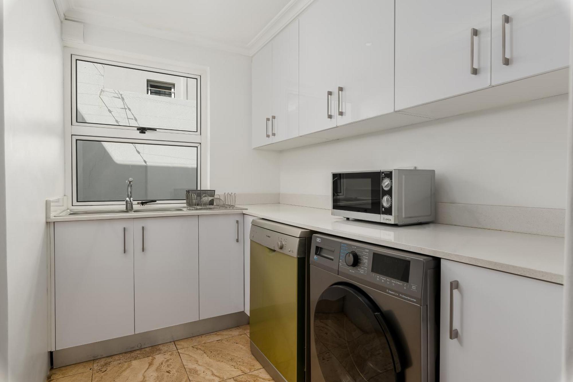 1 Victoria Road Unit 2 Apartment